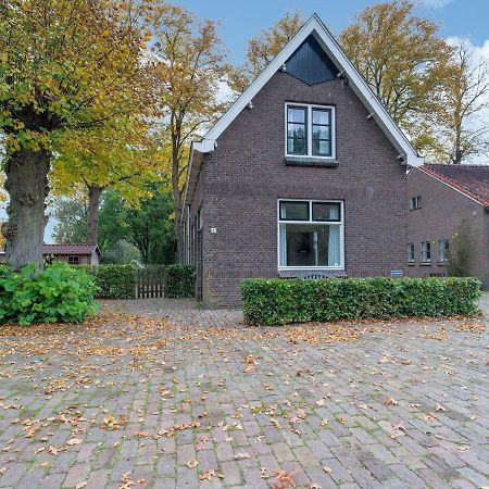Cozy Holiday Home By The Canal In Dwingeloo Exterior photo
