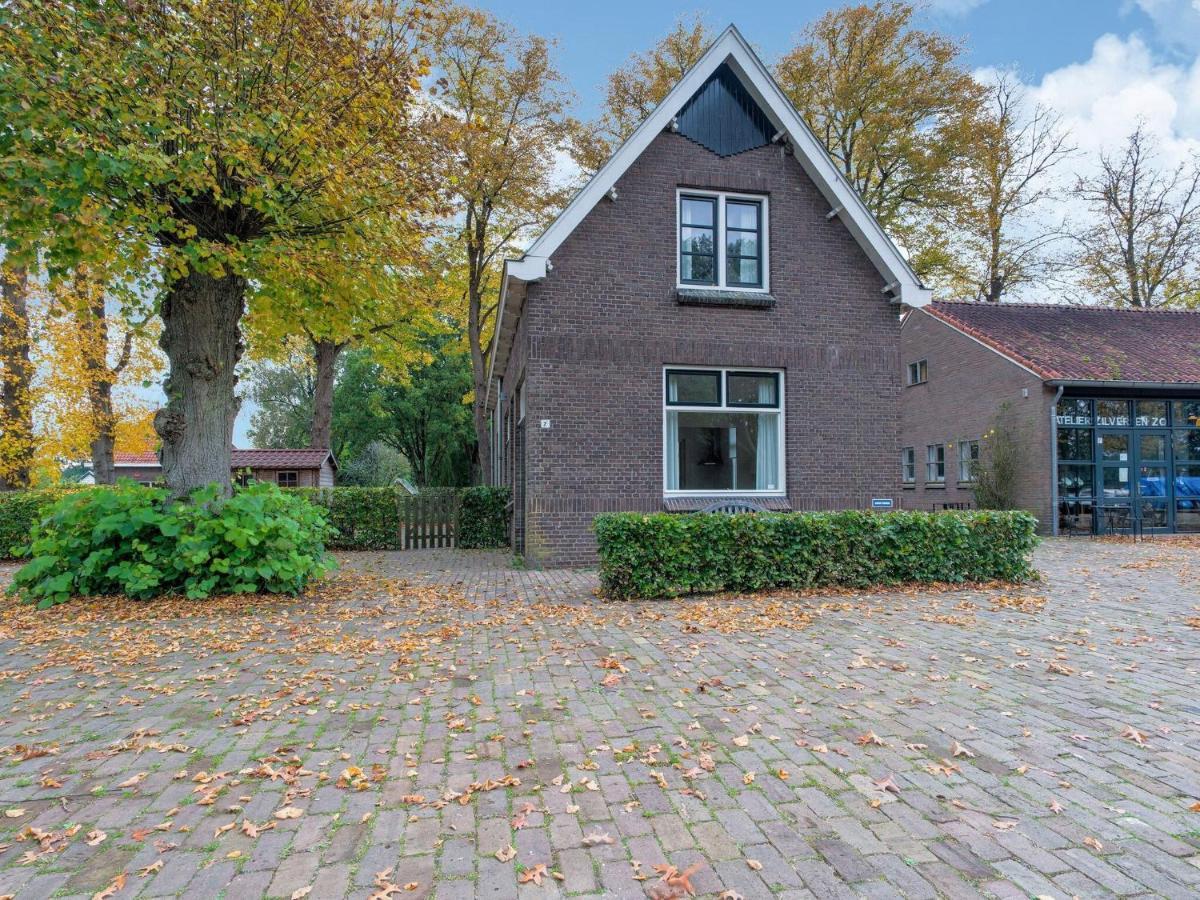 Cozy Holiday Home By The Canal In Dwingeloo Exterior photo
